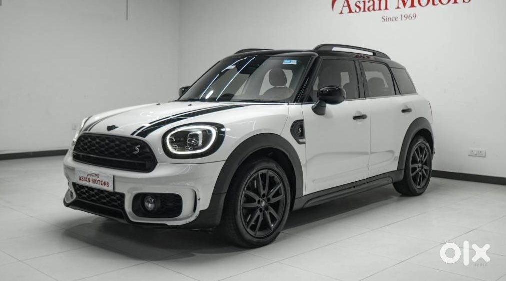 Mini Cooper Countryman - Premium Car