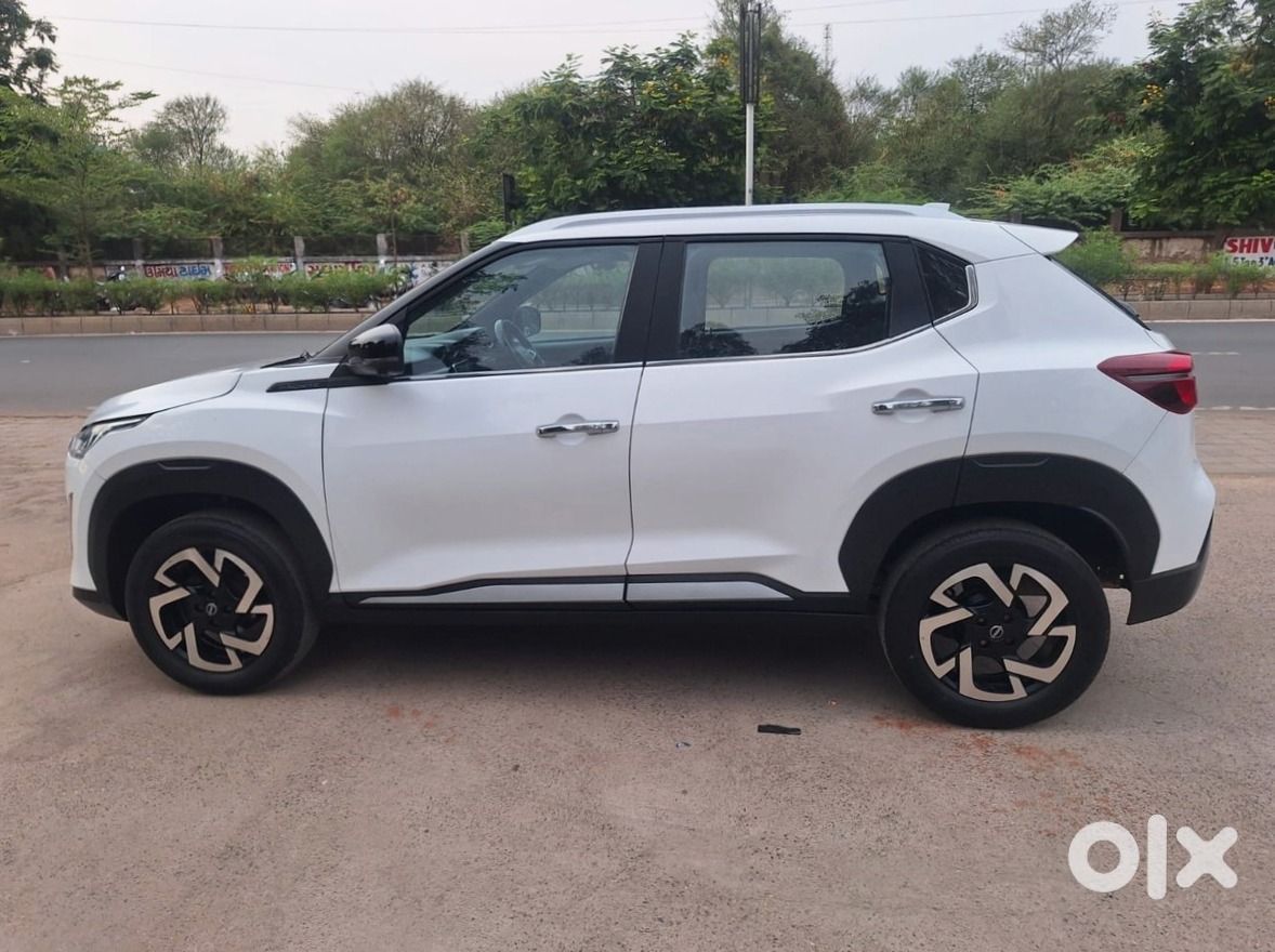 2025 Nissan Magnite Petrol | Just 8927 Kms