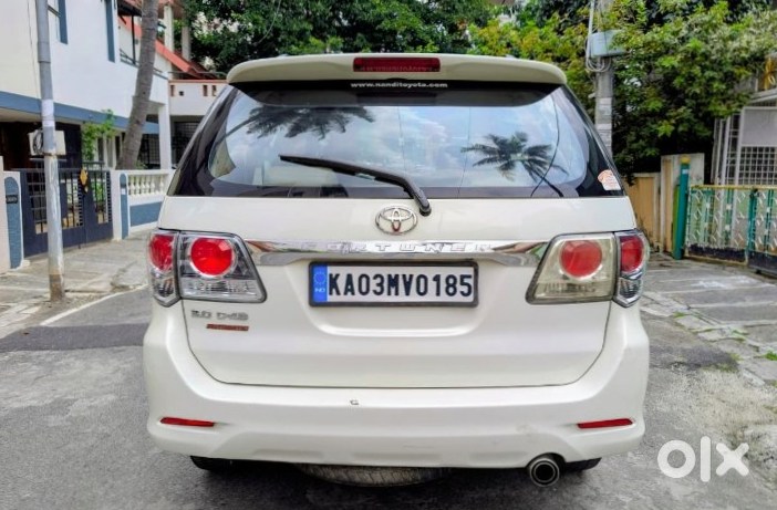 2014 Toyota Fortuner - Diesel Manual Suv