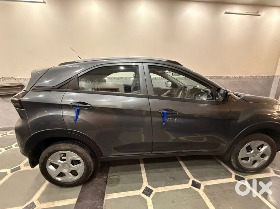 2024 Tata Nexon Petrol Automatic - Almost New