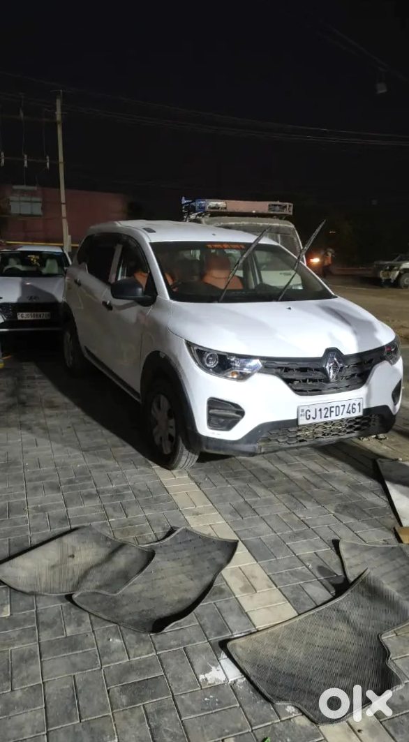 Renault Triber Cng - Like New