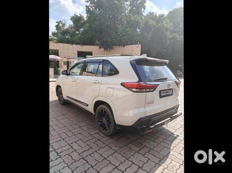 Need To Sell Asap - Toyota Innova Hycross