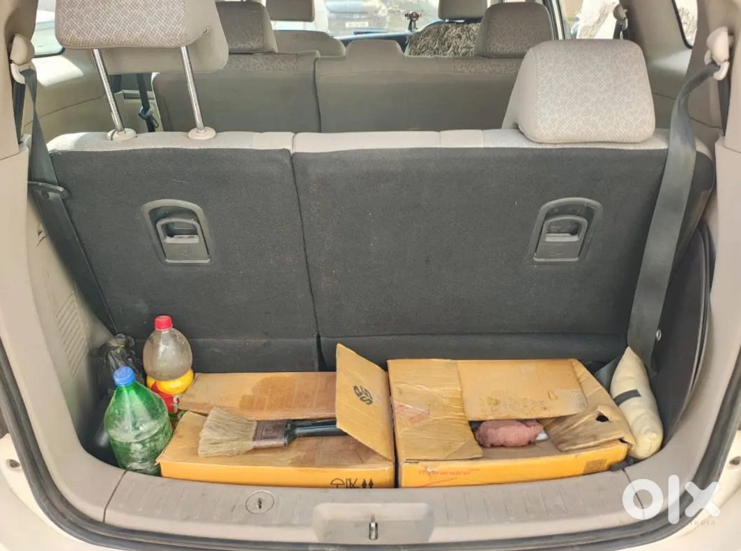 Mahindra Marazzo 2017 Petrol Manual Ek Owner