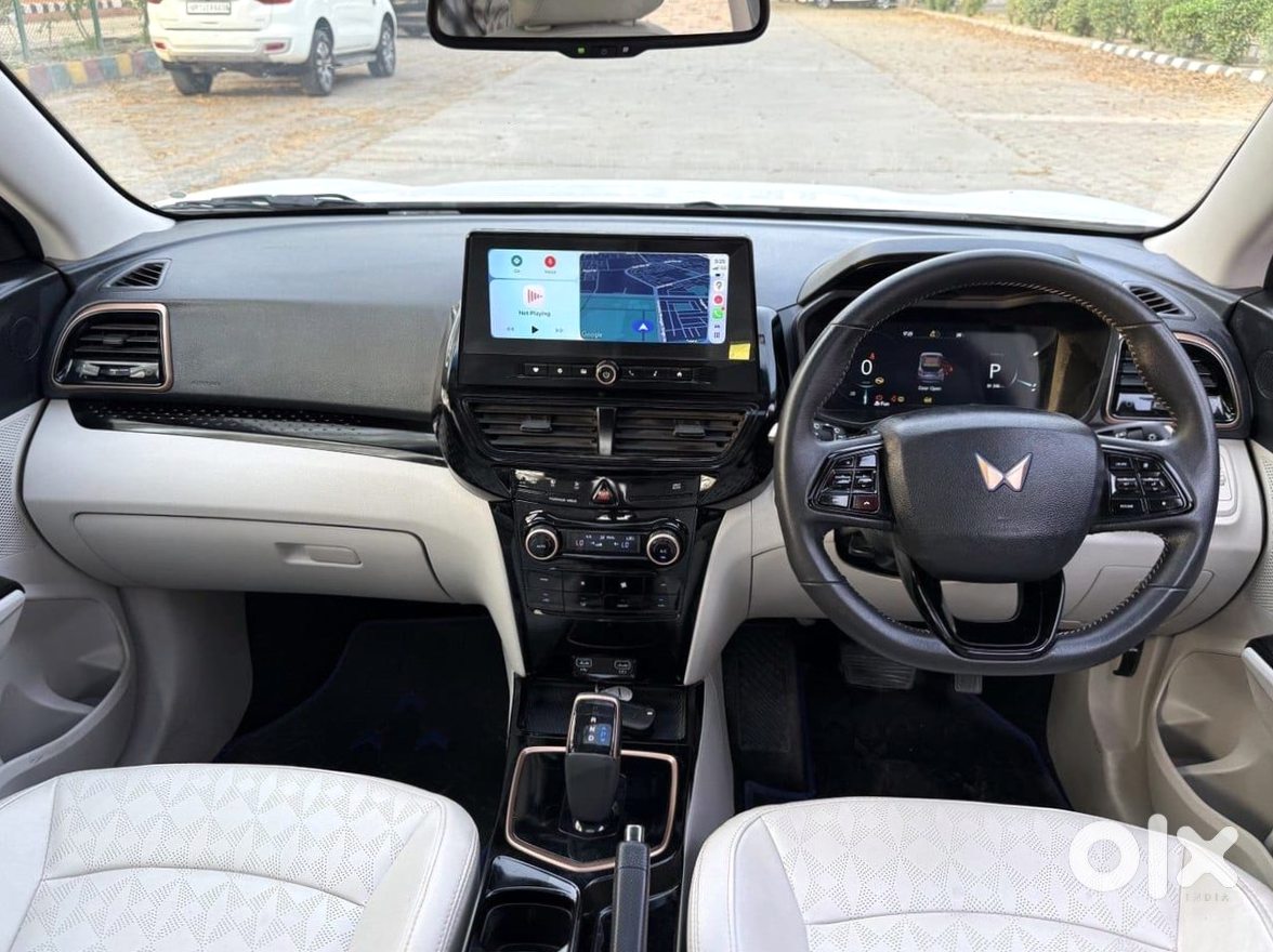 2023 Mahindra Xuv400