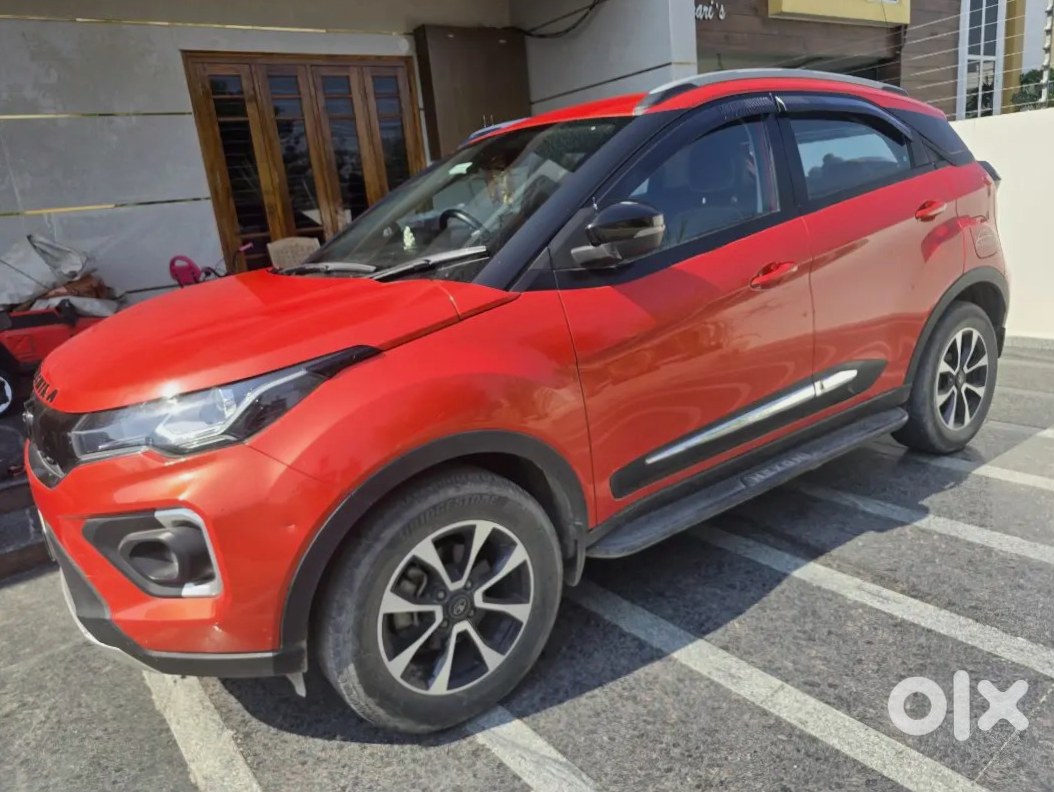 2017 Tata Nexon | ₹829k | 102,883km | Diesel | Manual