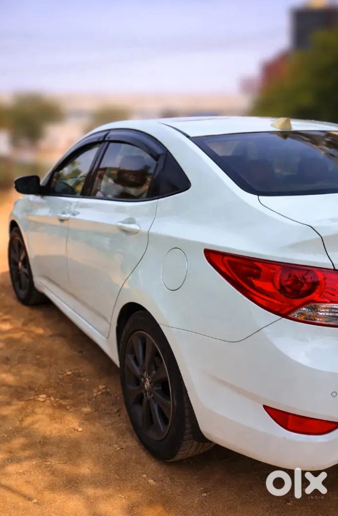 Hyundai Verna 2014 Petrol Manual
