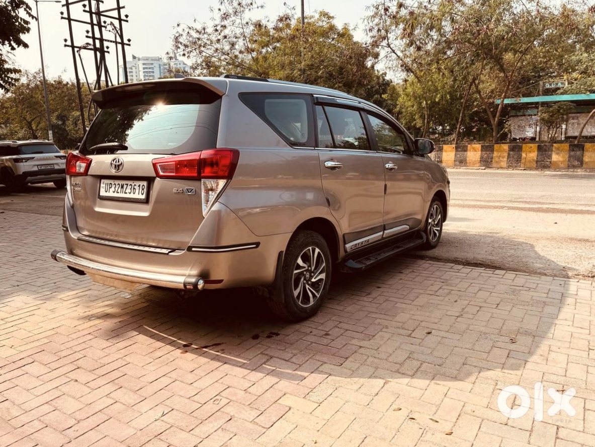 Toyota Innova Crysta Cng Manual 2023