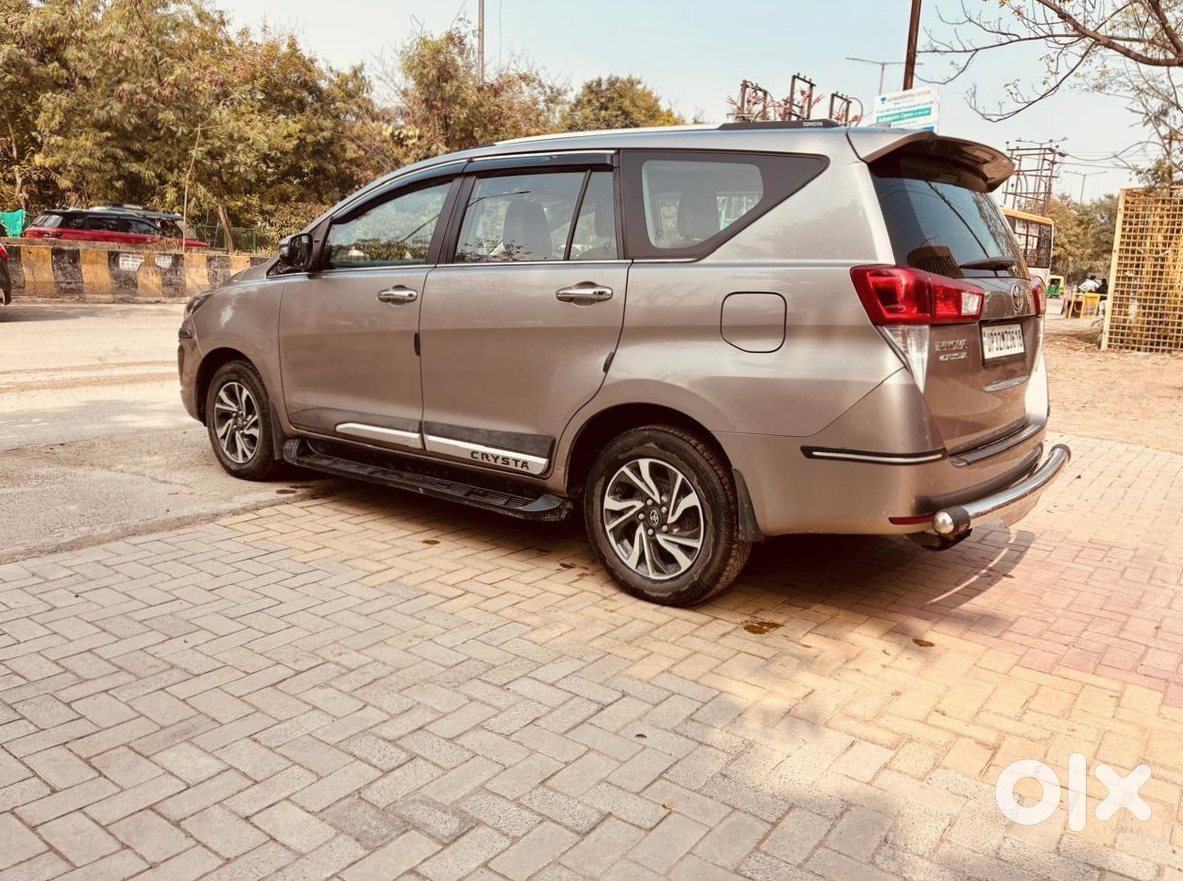 Toyota Innova Crysta Cng Manual 2023