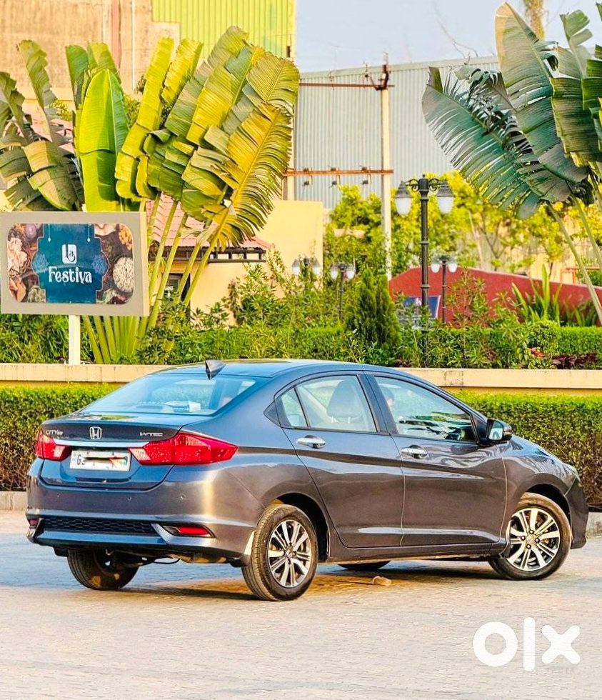 नई Honda City 2025