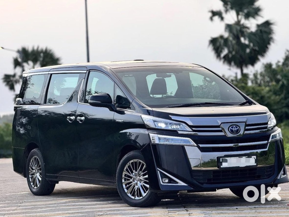 Toyota Vellfire 2021 - Family Car