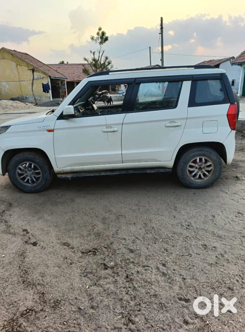 Mahindra Tuv 300 2020