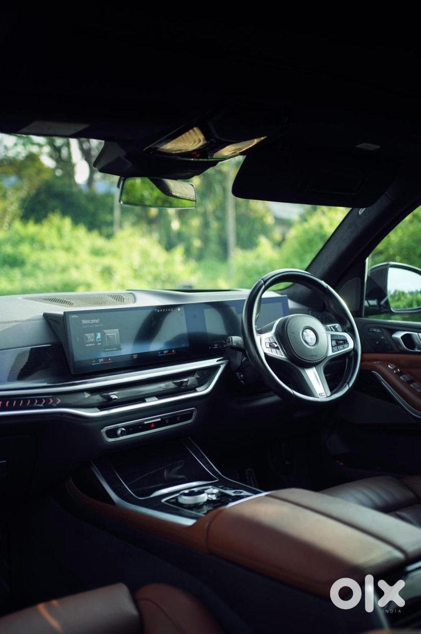 Bmw X7 - Luxury Suv