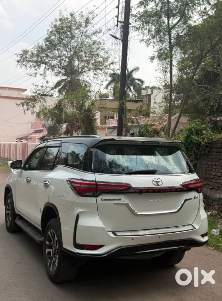 2022 Toyota Legender 4x4 Frist Owner