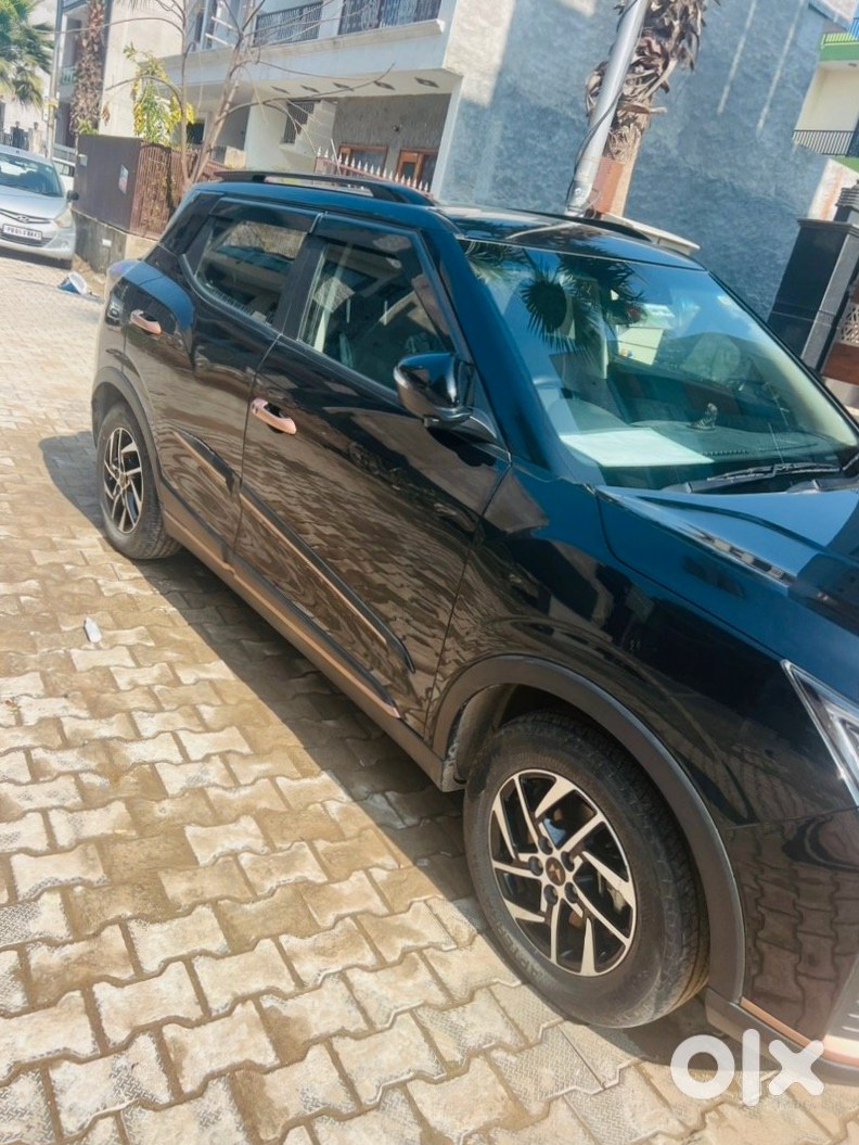 Urgent: 2023 Mahindra Xuv400 Petrol Automatic