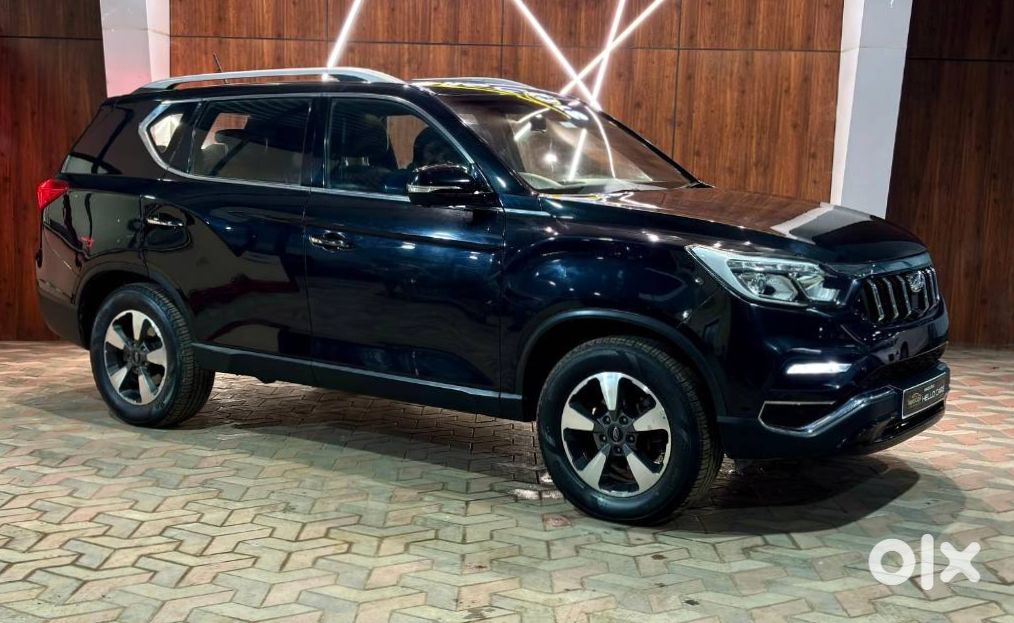 Mahindra Alturas G4 2019 Electric