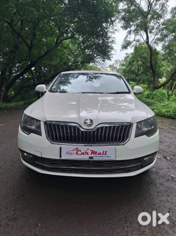 2019 Skoda Superb Petrol
