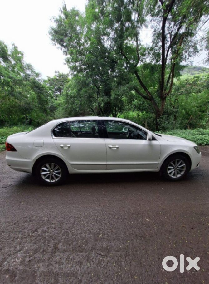 2019 Skoda Superb Petrol