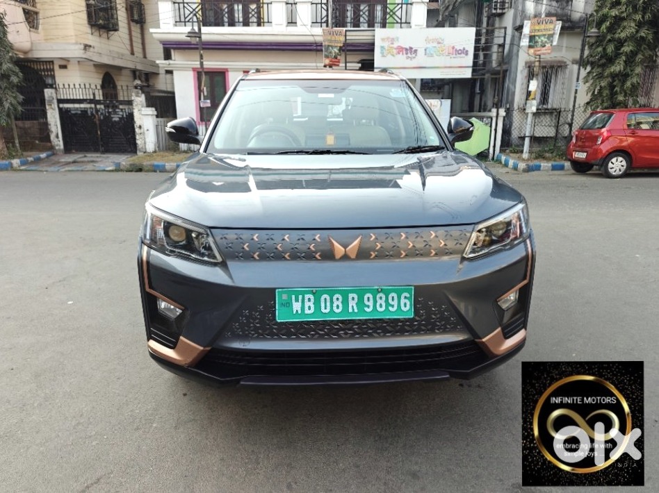 Mahindra Xuv400 Ev 2025 - Practically New