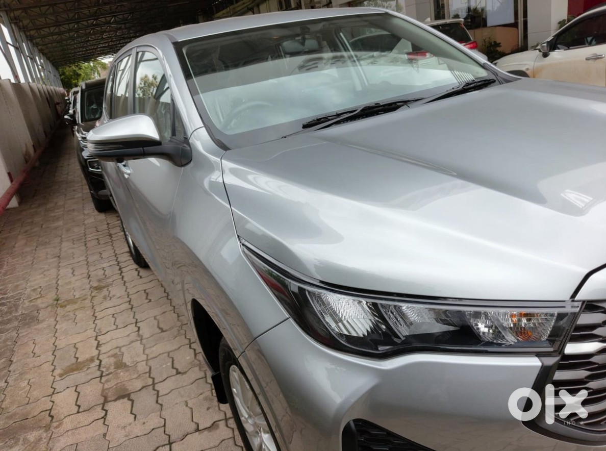 Toyota Innova Hycross Latest Model