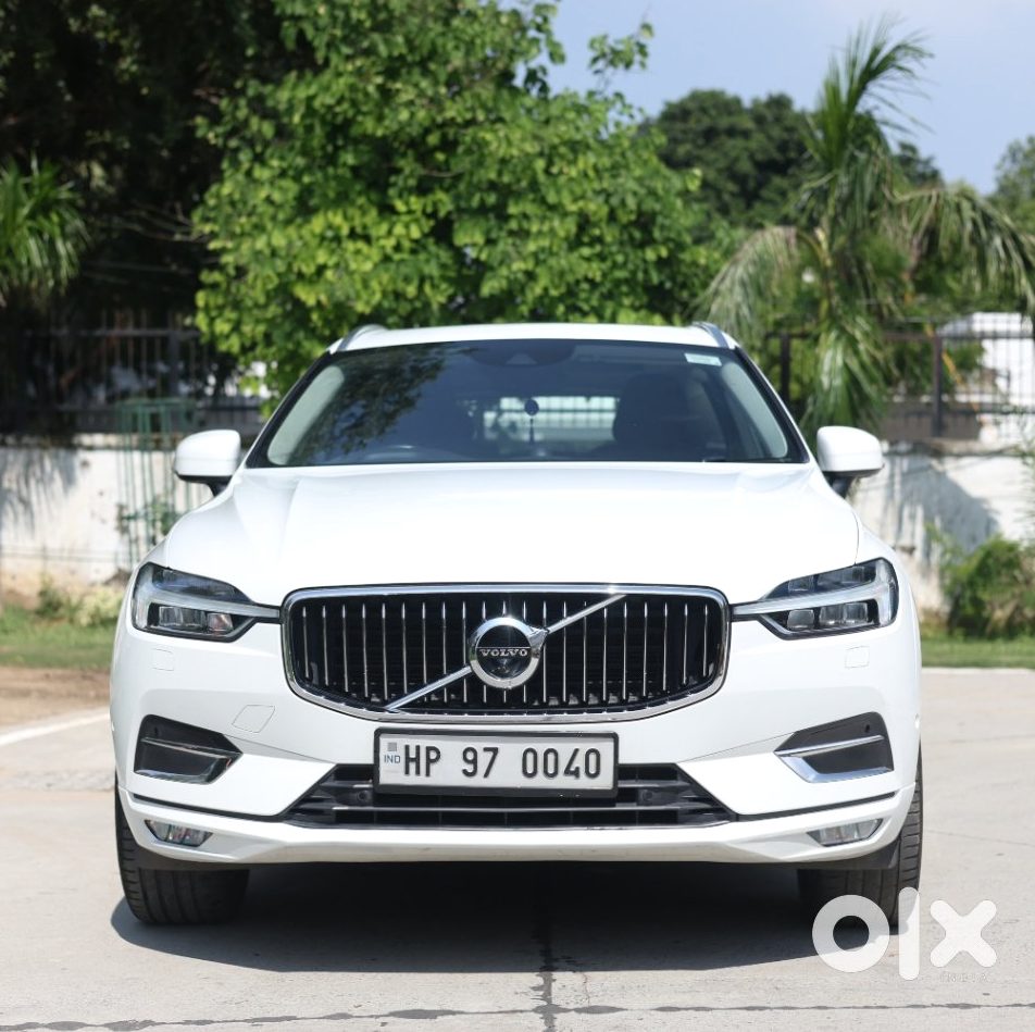 Volvo Xc60 2022 - Cng Manual