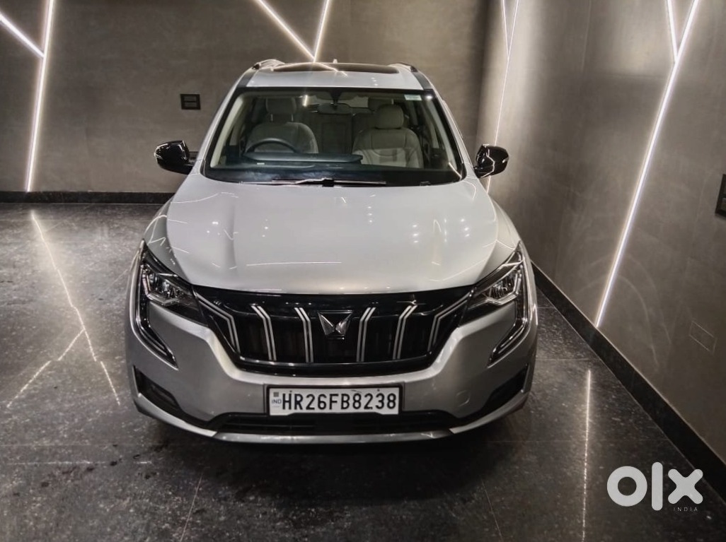 2022 Mahindra Xuv700 Petrol Automatic