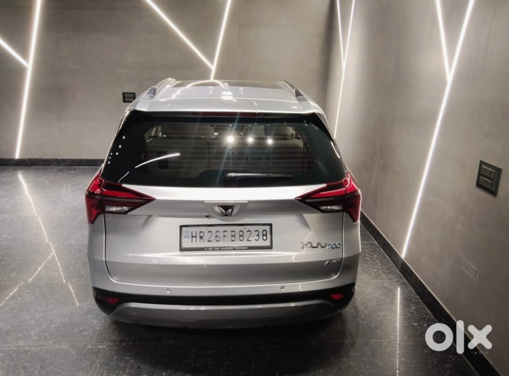 2022 Mahindra Xuv700 Petrol Automatic