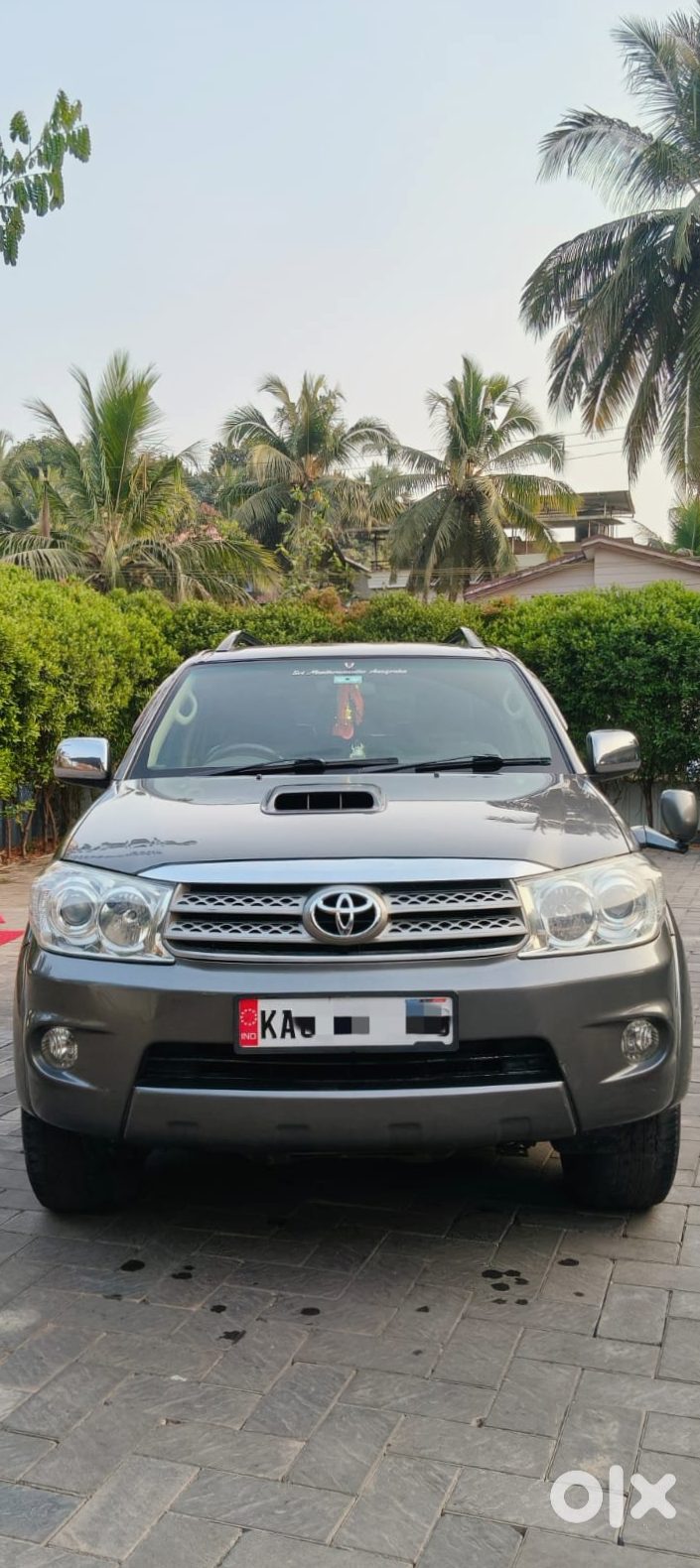 Toyota Fortuner 2011 Diesel Auto