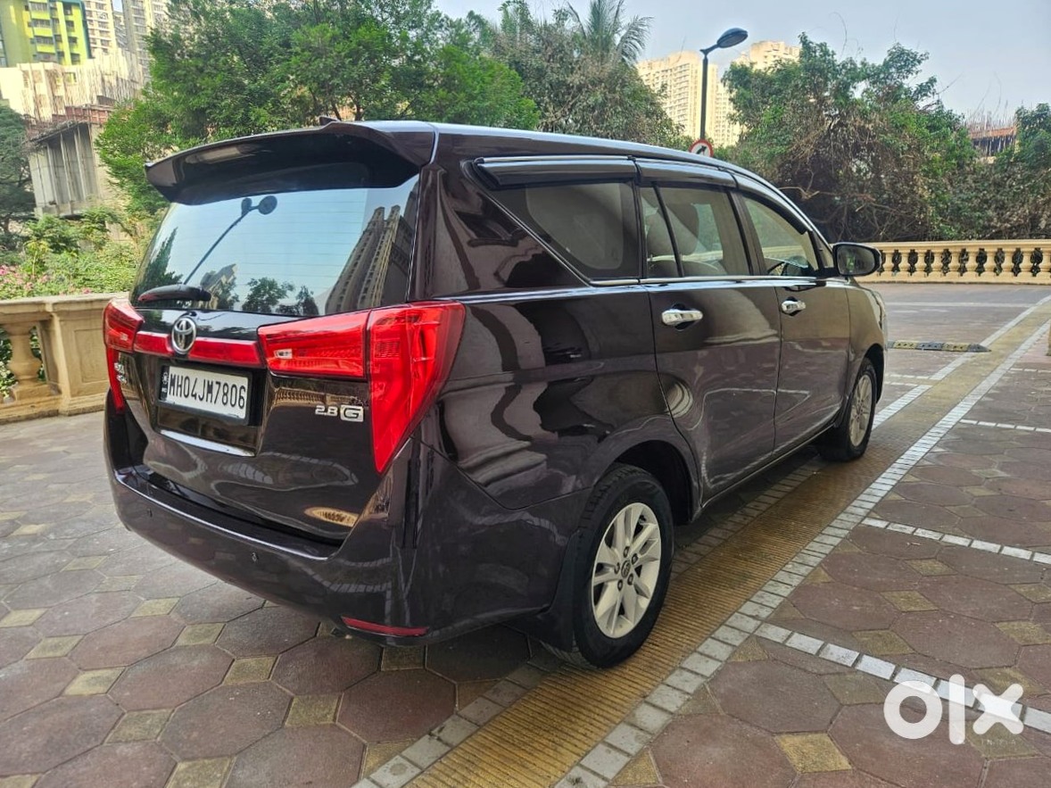 Toyota Innova Crysta 2023 - Diesel Manual