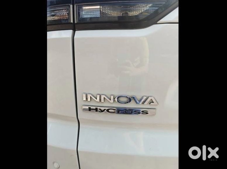 2024 Toyota Innova Hycross Petrol Automatic