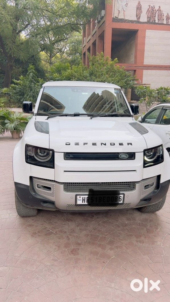 Land Rover Defender 2023
