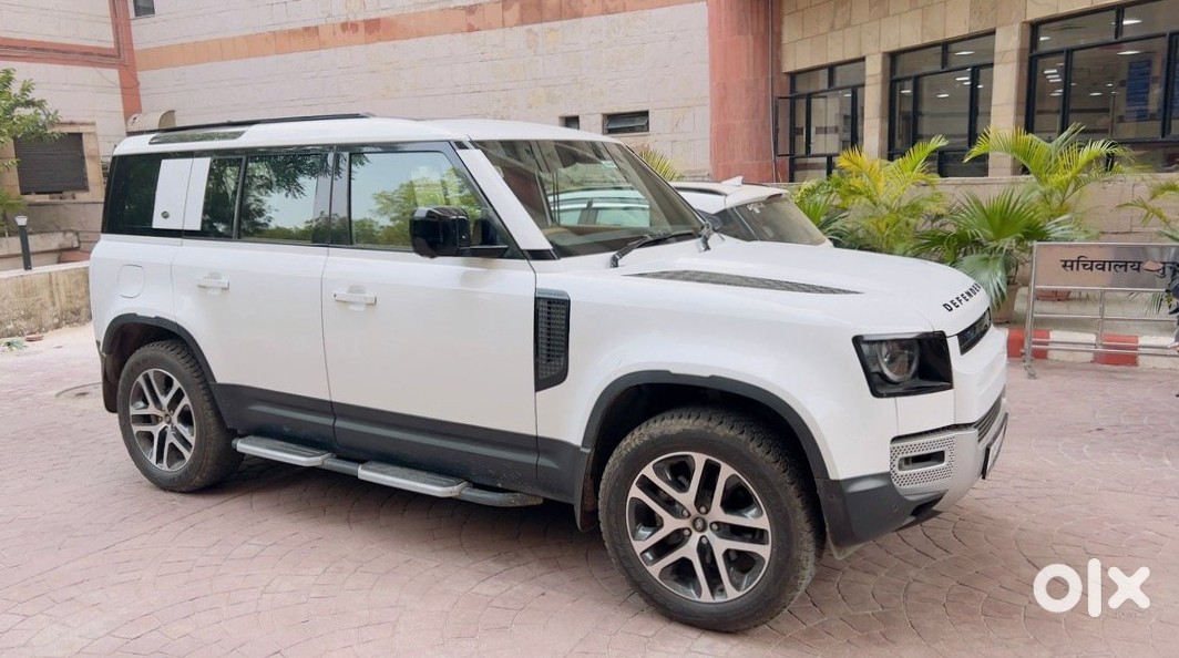 Land Rover Defender 2023