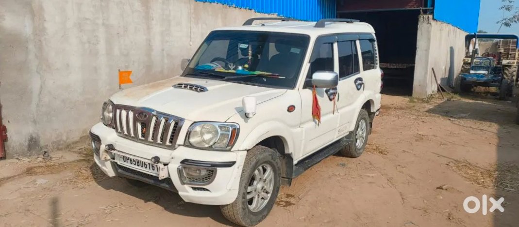 2023 Mahindra Scorpio - Petrol Manual
