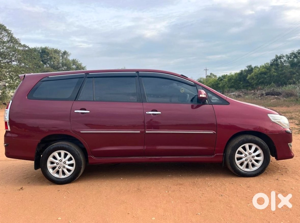 Toyota Innova 2013 Urgent