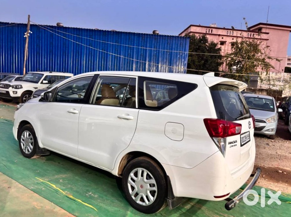 2014 Toyota Innova Crysta