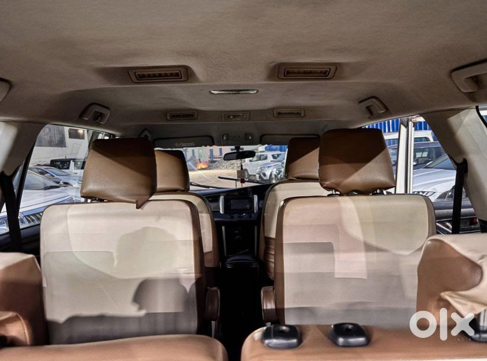 2014 Toyota Innova Crysta