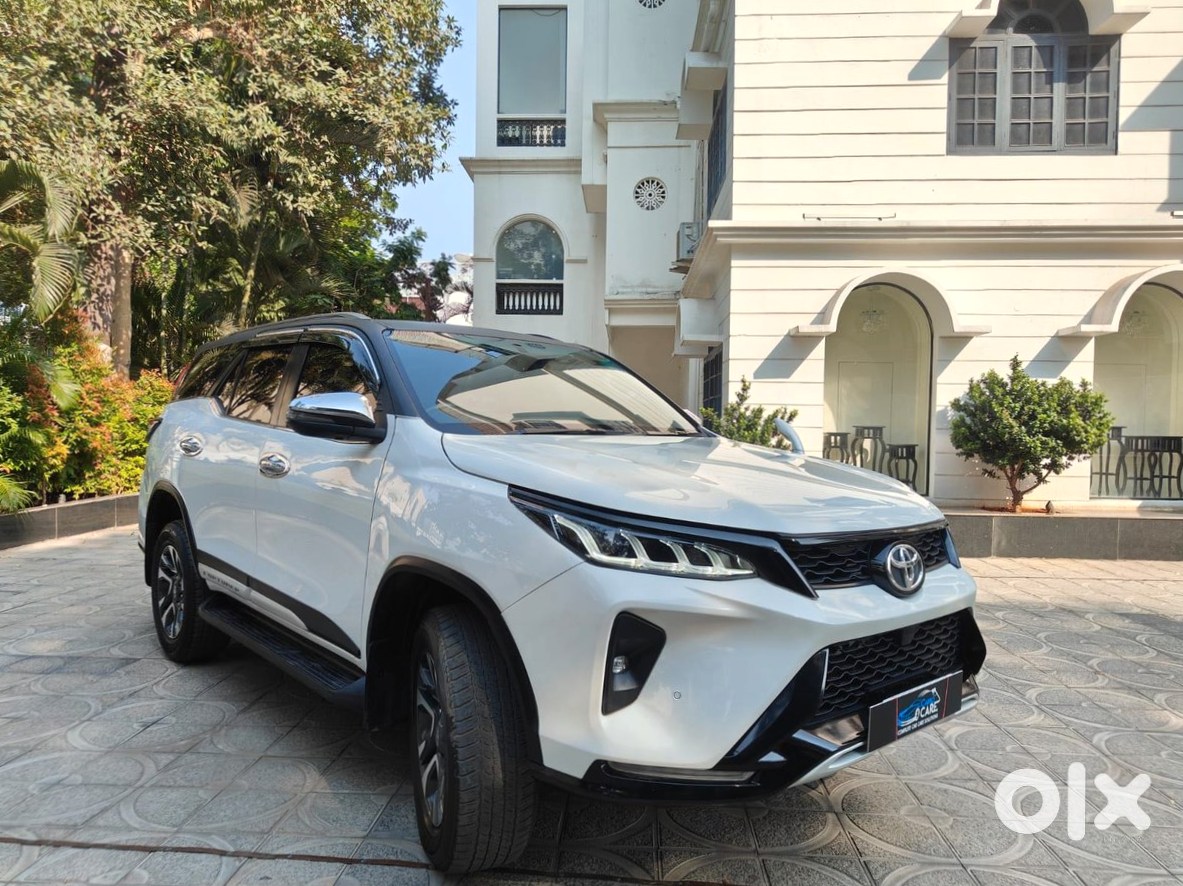 Toyota Legender 4x2 2025 - Urgent