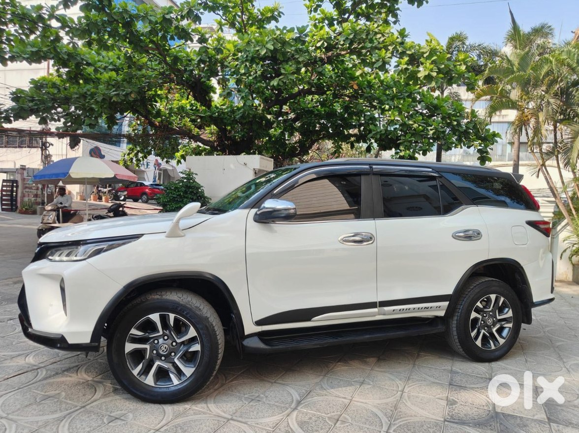 Toyota Legender 4x2 2025 - Urgent