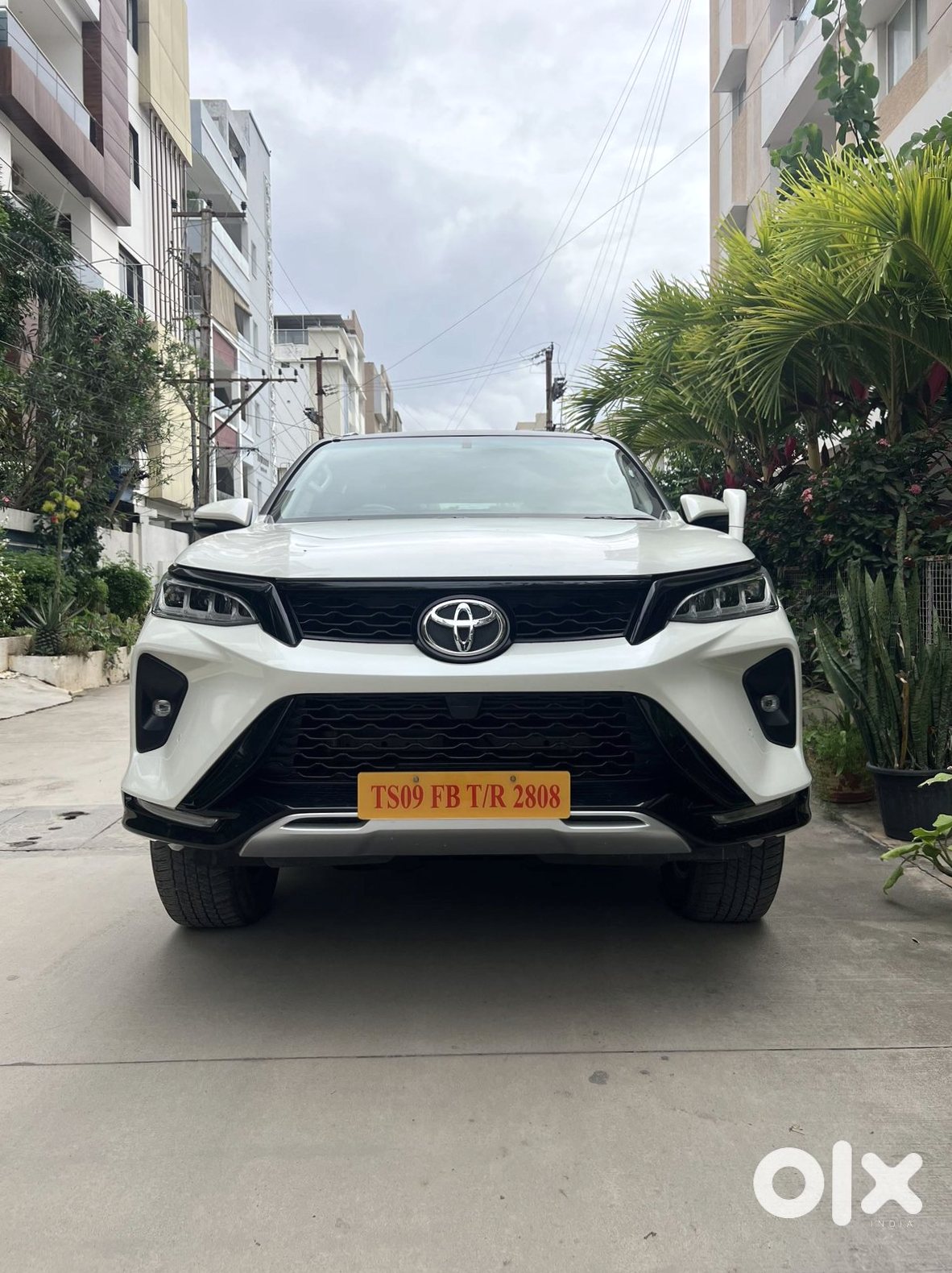 2025 Toyota Fortuner Legender - Luxury Suv