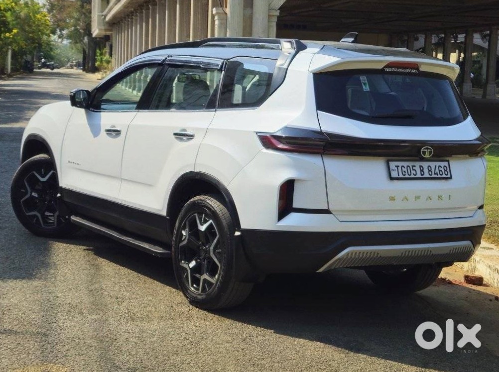 2023 Tata Safari Petrol Single Owner