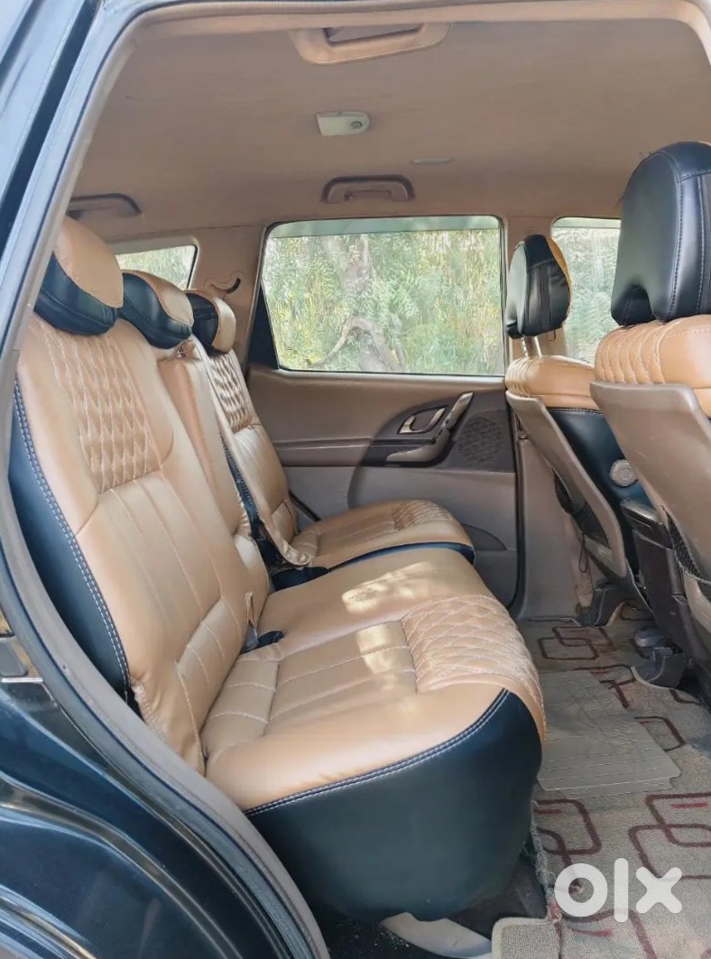 Mahindra Xuv500 2012