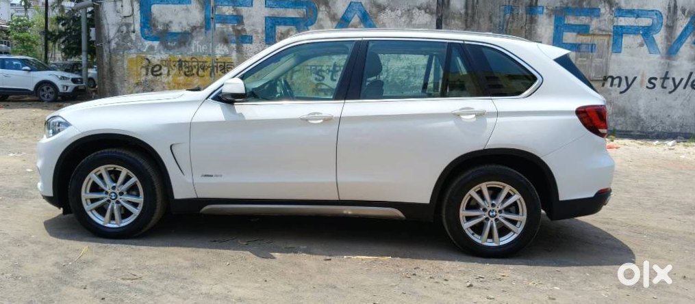 Bmw X5 2024 - Going Abroad
