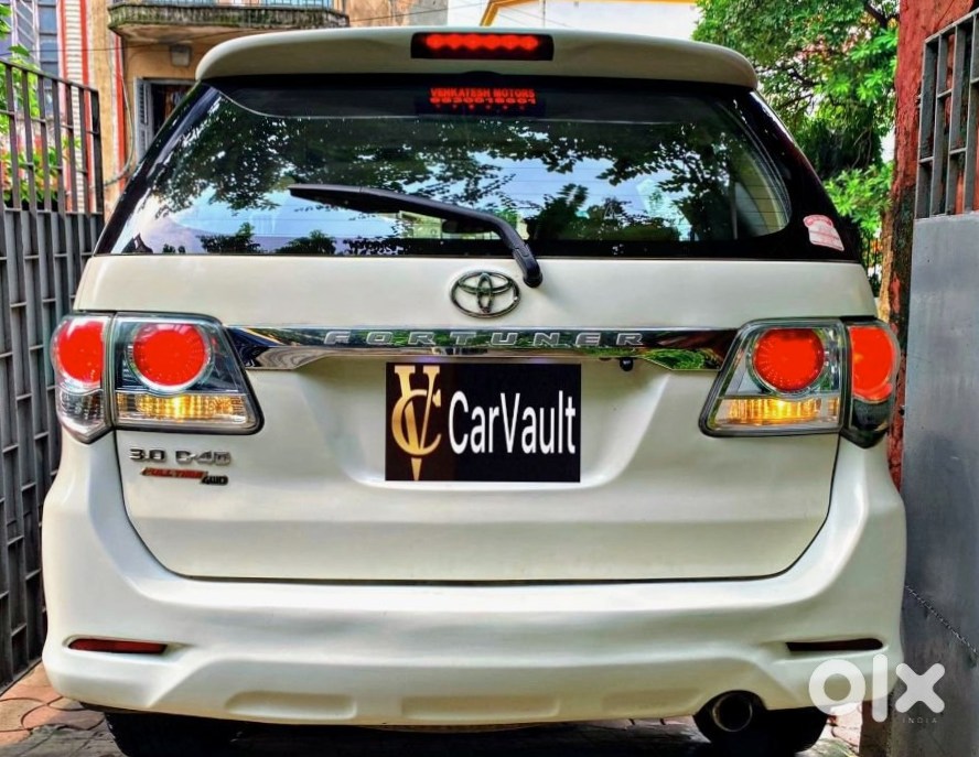 2017 Toyota Fortuner - Family Suv