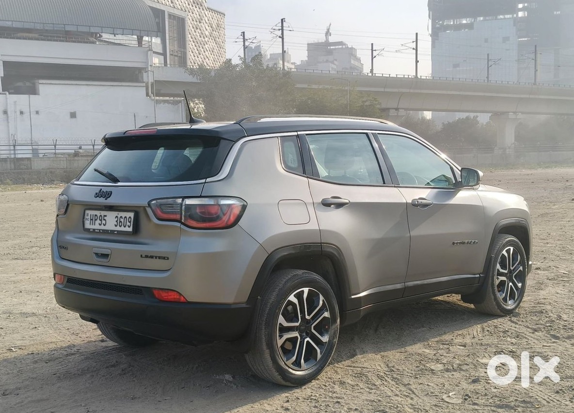 2017 Jeep Compass - Manual Petrol