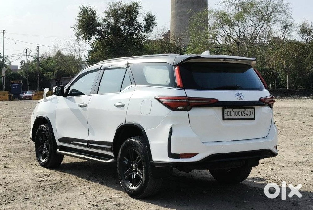 Toyota Fortuner Legender Diesel