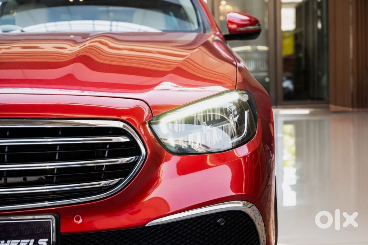 Mercedes E-class 2023 - Luxury Sedan