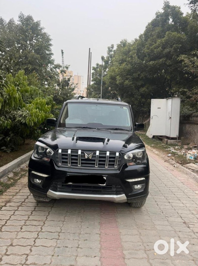 Mahindra Scorpio Classic 2012 Petrol Manual - Wife's Car