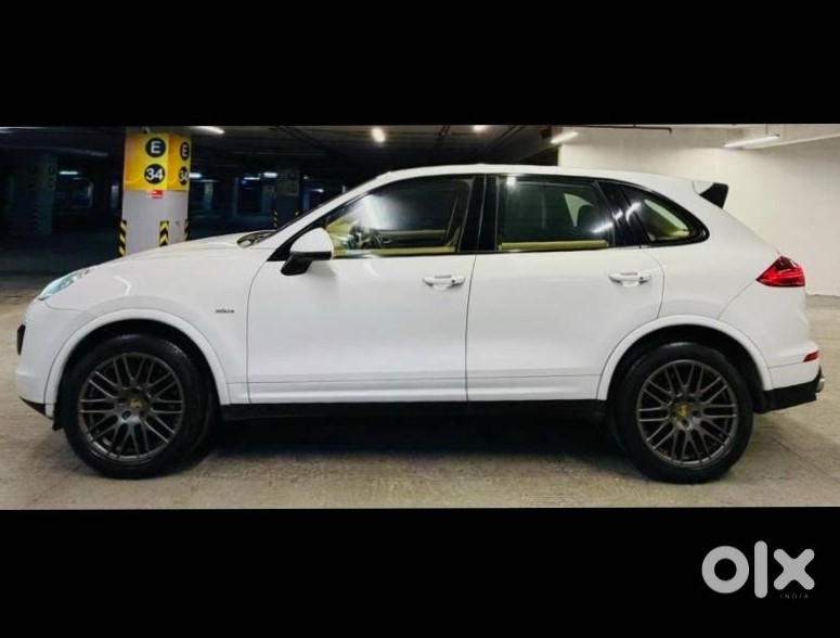 2015 Porsche Cayenne Petrol Manual
