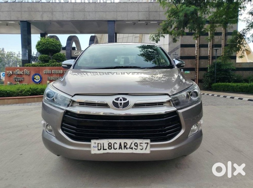 Toyota Innova Crysta 2016