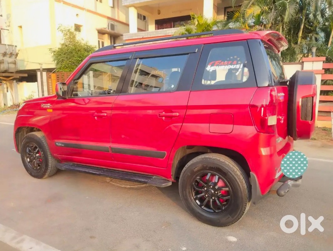 2015 Mahindra Tuv 300 - Office Use Car