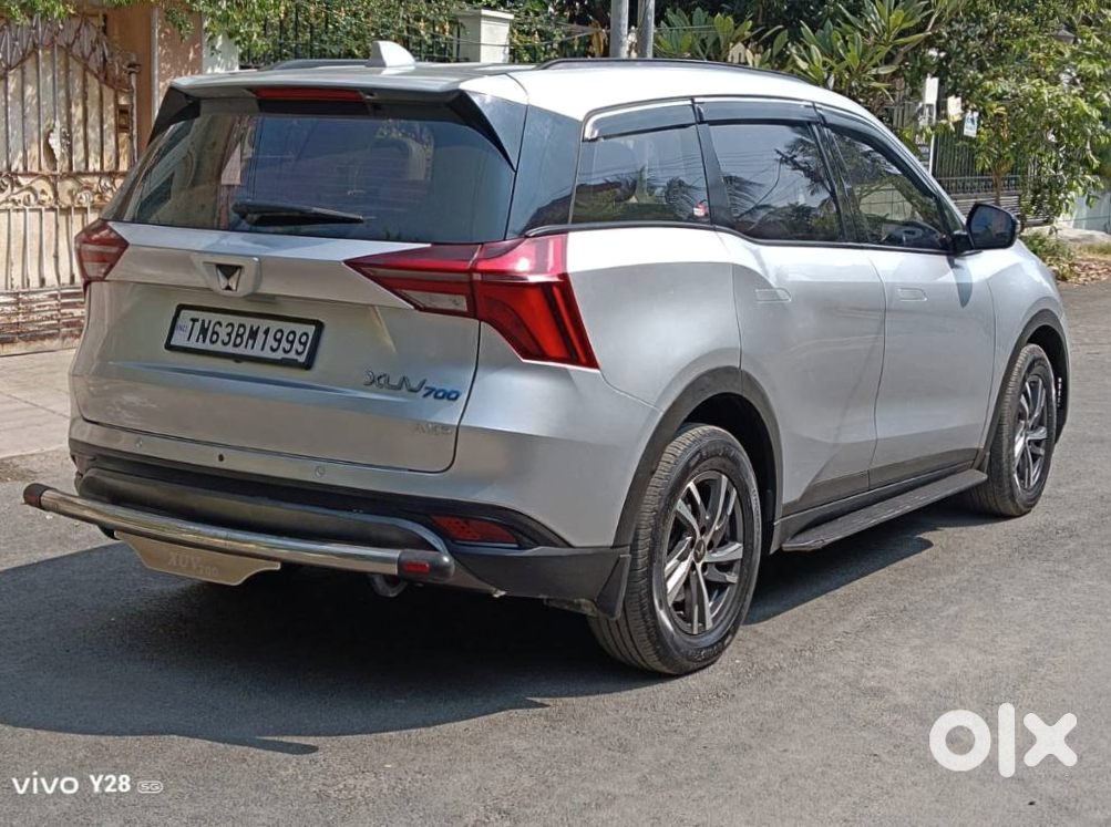 2024 Mahindra Xuv700 Cng Automatic - Rarely Driven